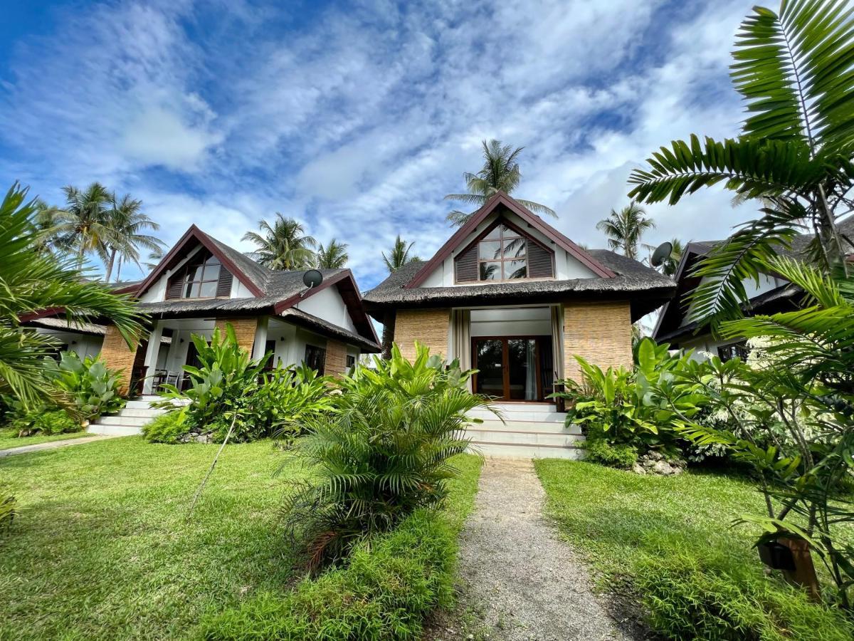 The Village Siargao General Luna  Luaran gambar